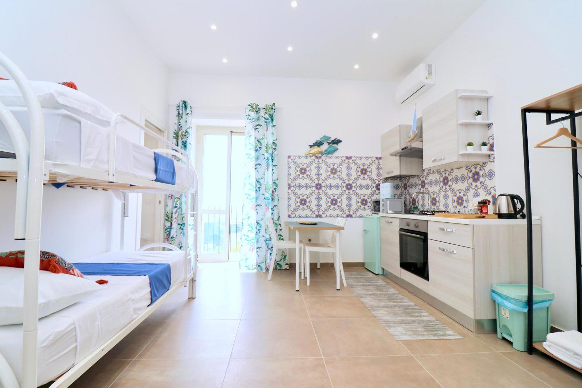 Airport Guest Houses Naples Exterior photo
